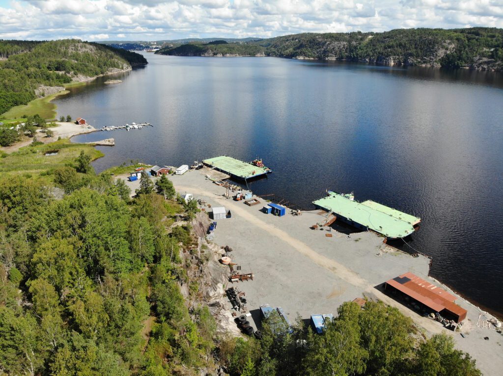 Hälle Hamn AB i Idefjorden.